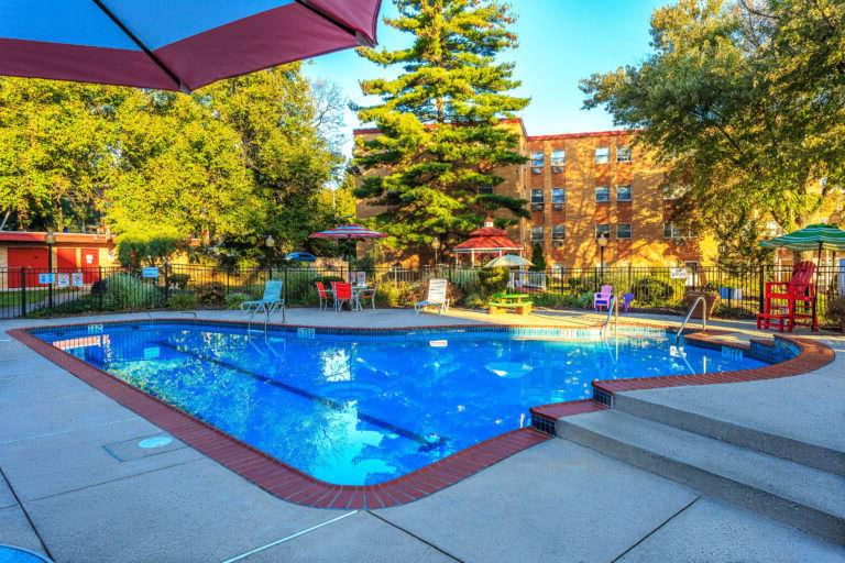 Bromley House Pool